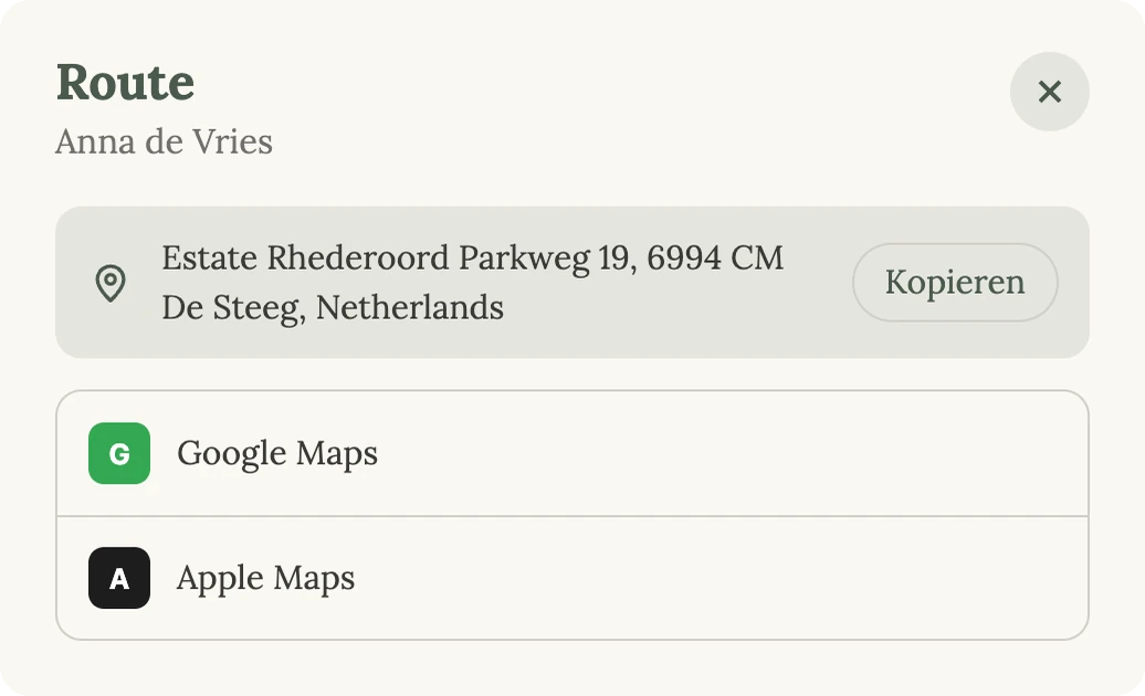 Het venster Route met het adres, een kopieerknop en de keuzes Google Maps en Apple Maps